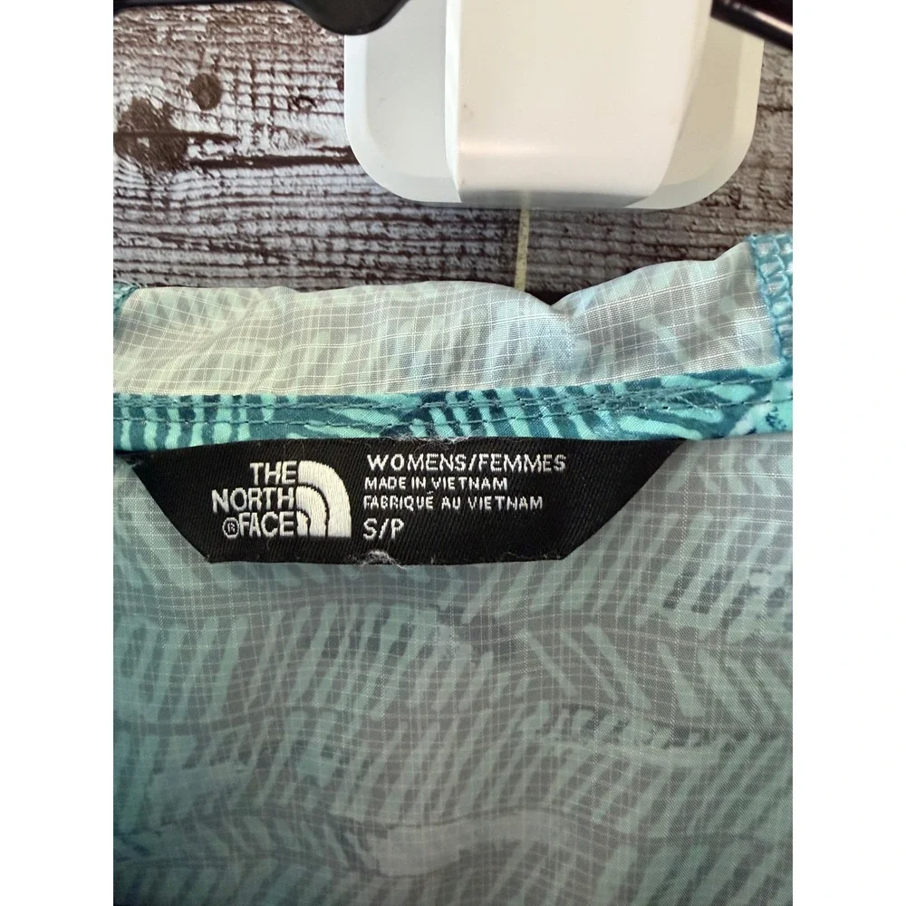 The North Face Women's WindWall Teal Geometric Packable Hooded Jacket Size S